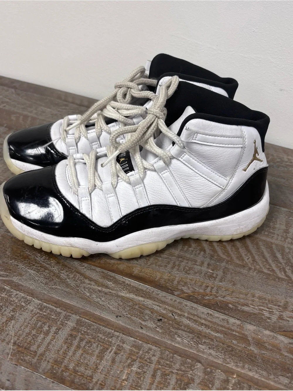 Jordan 11 Retro Gratitude Leather Patent Sneaker in Black/White